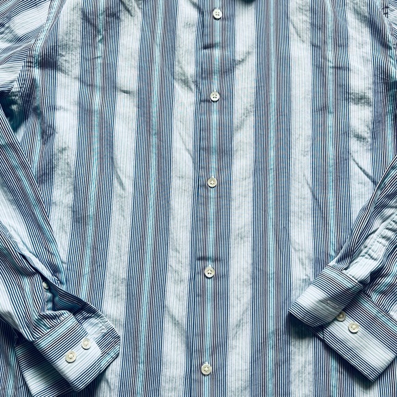 Mens size large Banana Republic button down shirt - Picture 3 of 6